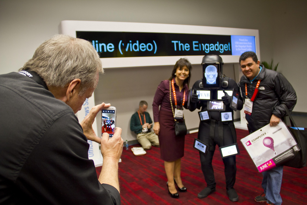 CES 2013 people